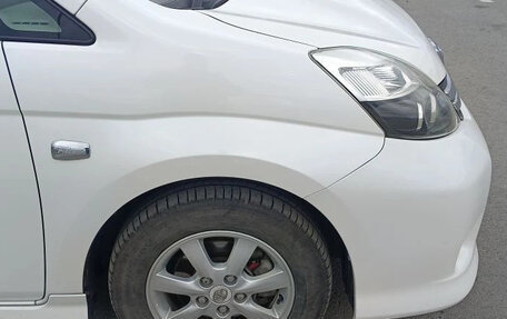 Toyota ISis I, 2012 год, 1 380 000 рублей, 10 фотография