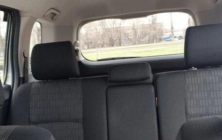 Toyota ISis I, 2012 год, 1 380 000 рублей, 16 фотография