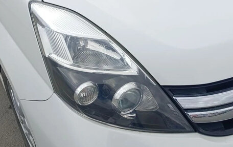 Toyota ISis I, 2012 год, 1 380 000 рублей, 8 фотография