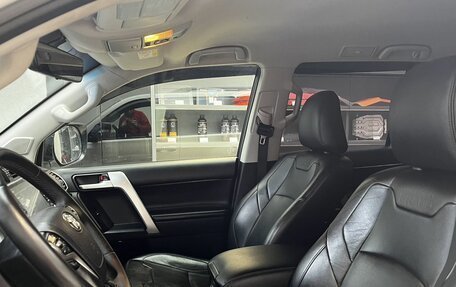 Toyota Land Cruiser Prado 150 рестайлинг 2, 2020 год, 6 300 000 рублей, 8 фотография