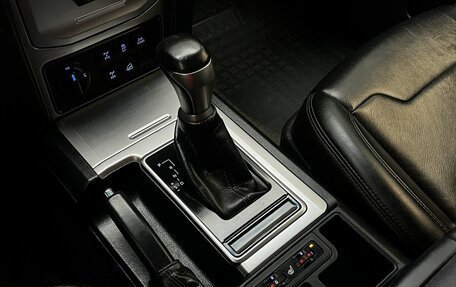 Toyota Land Cruiser Prado 150 рестайлинг 2, 2020 год, 6 300 000 рублей, 12 фотография