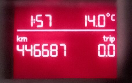 Volkswagen Caddy III рестайлинг, 2010 год, 12 фотография