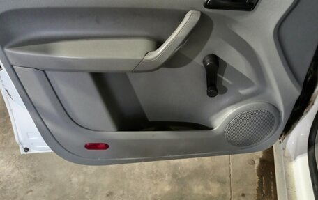 Volkswagen Caddy III рестайлинг, 2010 год, 15 фотография