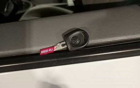 Volkswagen Caddy III рестайлинг, 2010 год, 17 фотография