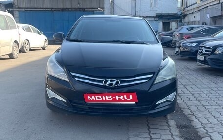 Hyundai Solaris II рестайлинг, 2015 год, 650 000 рублей, 6 фотография