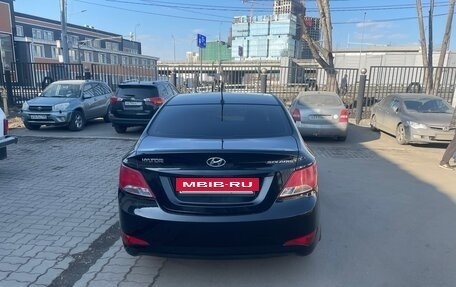 Hyundai Solaris II рестайлинг, 2015 год, 650 000 рублей, 5 фотография