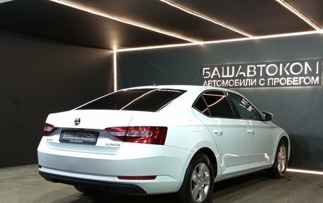 Skoda Superb III рестайлинг, 2018 год, 1 650 000 рублей, 4 фотография