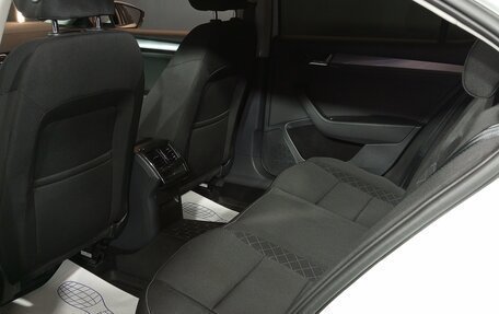 Skoda Superb III рестайлинг, 2018 год, 1 650 000 рублей, 8 фотография