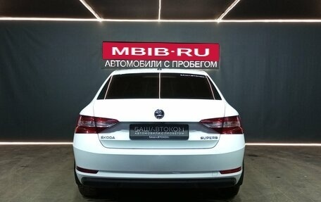 Skoda Superb III рестайлинг, 2018 год, 1 650 000 рублей, 5 фотография