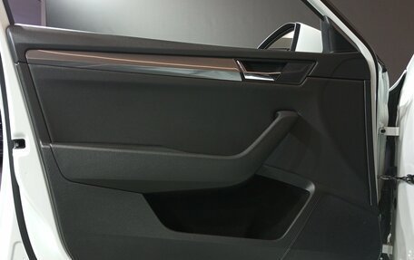 Skoda Superb III рестайлинг, 2018 год, 1 650 000 рублей, 17 фотография