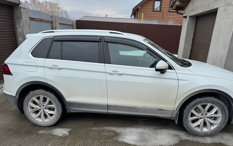 Volkswagen Tiguan II, 2020 год, 3 000 000 рублей, 3 фотография