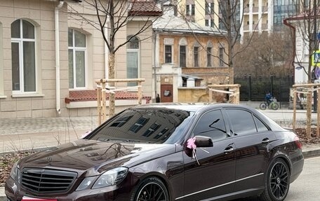 Mercedes-Benz E-Класс, 2010 год, 1 700 000 рублей, 1 фотография