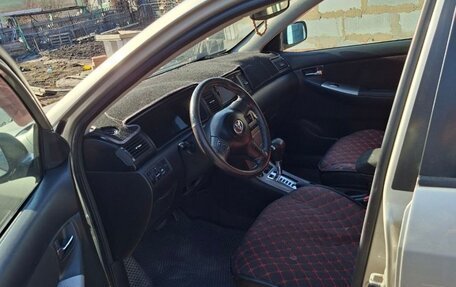 Toyota Corolla, 2004 год, 650 000 рублей, 9 фотография