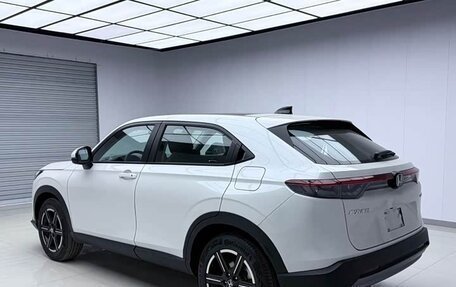 Honda Vezel, 2023 год, 2 701 000 рублей, 6 фотография