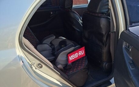 Toyota Corolla, 2004 год, 650 000 рублей, 8 фотография