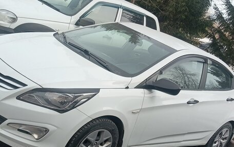 Hyundai Solaris II рестайлинг, 2016 год, 980 000 рублей, 3 фотография