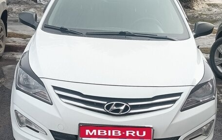 Hyundai Solaris II рестайлинг, 2016 год, 980 000 рублей, 2 фотография