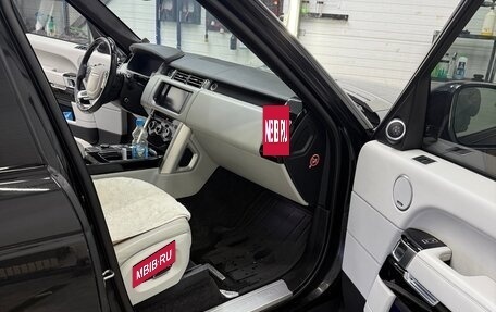 Land Rover Range Rover IV рестайлинг, 2015 год, 3 400 000 рублей, 2 фотография