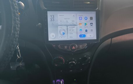 Hyundai Solaris II рестайлинг, 2012 год, 750 000 рублей, 6 фотография