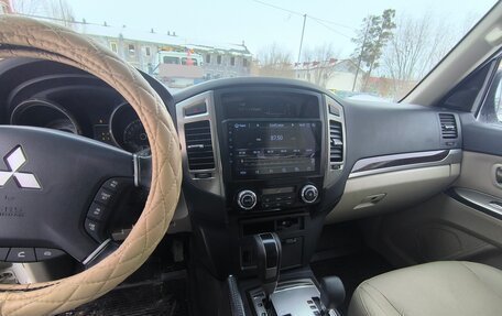 Mitsubishi Pajero IV, 2021 год, 2 930 000 рублей, 15 фотография