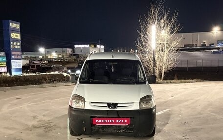Peugeot Partner II рестайлинг 2, 2011 год, 230 000 рублей, 2 фотография