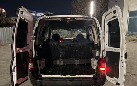 Peugeot Partner II рестайлинг 2, 2011 год, 230 000 рублей, 8 фотография