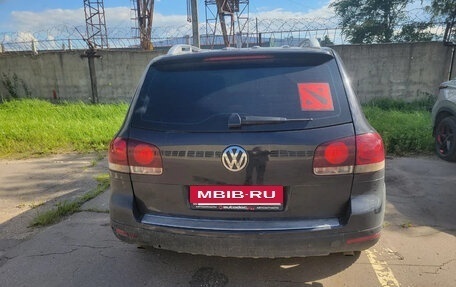 Volkswagen Touareg III, 2007 год, 1 000 000 рублей, 2 фотография