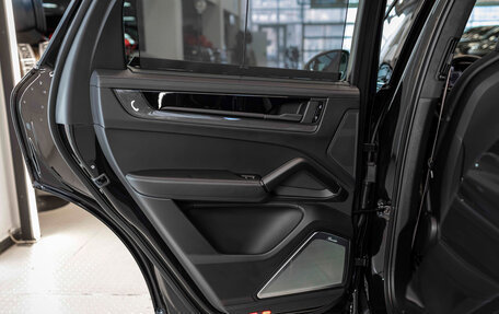 Porsche Cayenne III, 2025 год, 31 562 428 рублей, 20 фотография