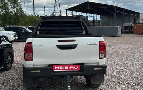 Toyota Hilux VIII, 2020 год, 6 490 000 рублей, 3 фотография