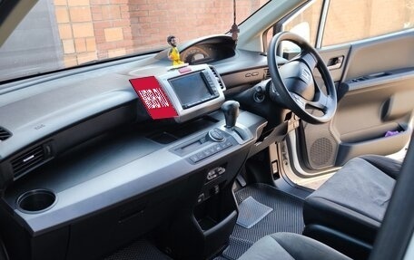 Honda Freed I, 2010 год, 999 000 рублей, 5 фотография