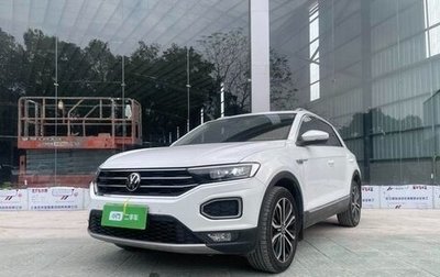 Volkswagen T-Roc I, 2022 год, 1 800 000 рублей, 1 фотография