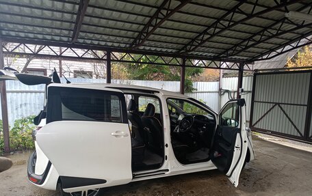 Toyota Sienta II, 2016 год, 1 150 000 рублей, 6 фотография