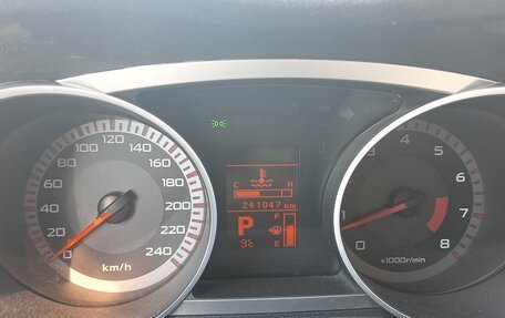 Mitsubishi Outlander III рестайлинг 3, 2008 год, 820 000 рублей, 12 фотография