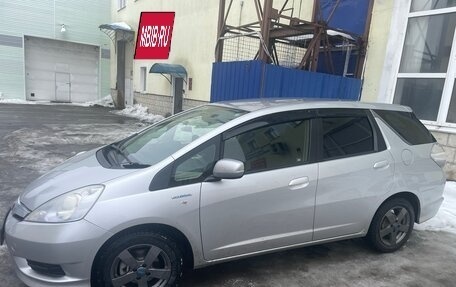 Honda Fit Shuttle I рестайлинг, 2013 год, 810 000 рублей, 2 фотография