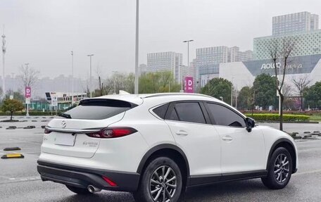 Mazda CX-4, 2021 год, 1 950 000 рублей, 4 фотография