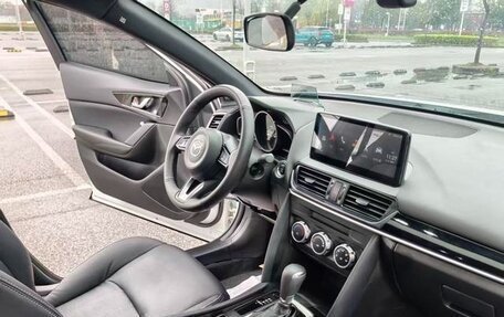 Mazda CX-4, 2021 год, 1 950 000 рублей, 9 фотография