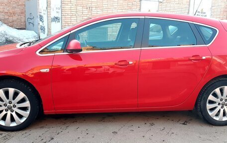 Opel Astra J, 2013 год, 585 000 рублей, 9 фотография