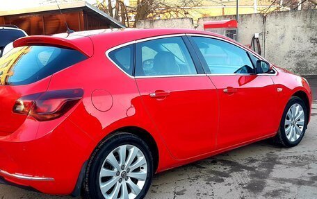 Opel Astra J, 2013 год, 585 000 рублей, 10 фотография