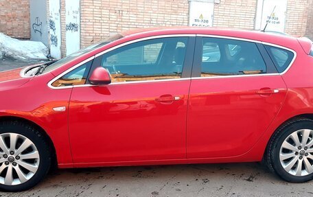 Opel Astra J, 2013 год, 585 000 рублей, 13 фотография