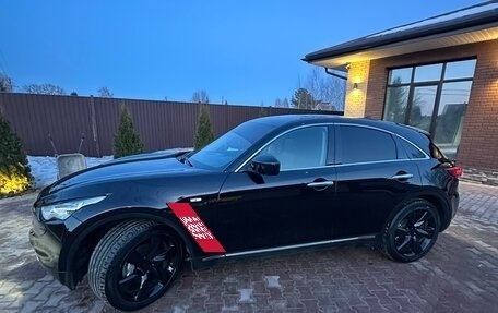 Infiniti FX II, 2012 год, 2 050 000 рублей, 2 фотография