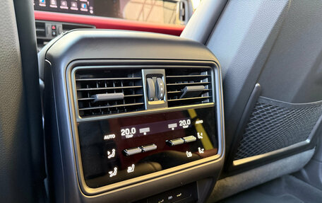 Porsche Cayenne III, 2024 год, 26 500 000 рублей, 28 фотография