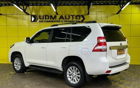 Toyota Land Cruiser Prado 150 рестайлинг 2, 2015 год, 3 399 000 рублей, 11 фотография