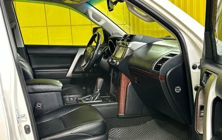 Toyota Land Cruiser Prado 150 рестайлинг 2, 2015 год, 3 399 000 рублей, 19 фотография