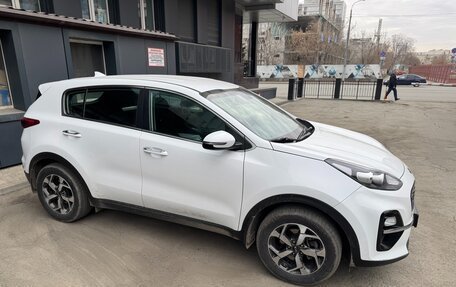 KIA Sportage IV рестайлинг, 2019 год, 2 300 000 рублей, 5 фотография