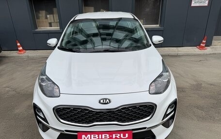 KIA Sportage IV рестайлинг, 2019 год, 2 300 000 рублей, 4 фотография