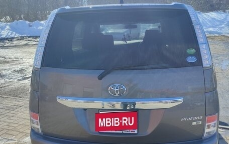 Toyota ISis I, 2013 год, 1 180 000 рублей, 4 фотография