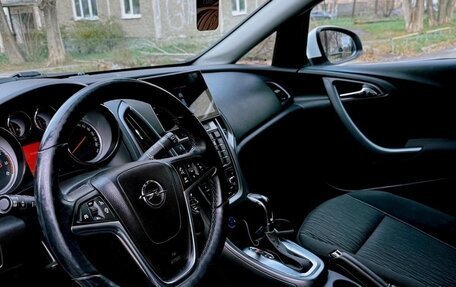 Opel Astra J, 2014 год, 735 000 рублей, 5 фотография