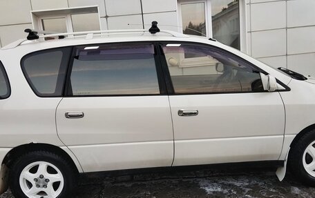 Toyota Ipsum II, 2001 год, 675 000 рублей, 11 фотография