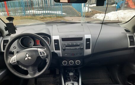 Mitsubishi Outlander III рестайлинг 3, 2008 год, 780 000 рублей, 9 фотография