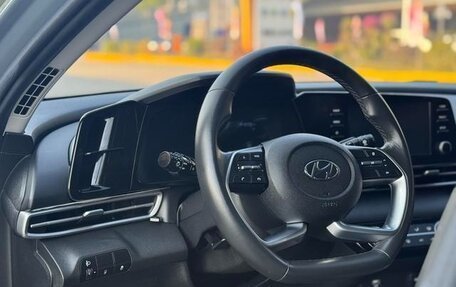Hyundai Elantra, 2022 год, 1 500 000 рублей, 14 фотография